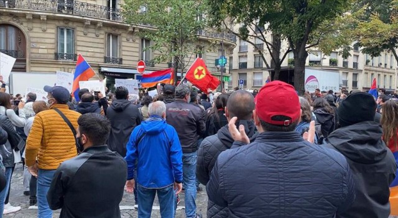 Paris, cihatçı saldırılar için güvenliği sıkılaştırdı