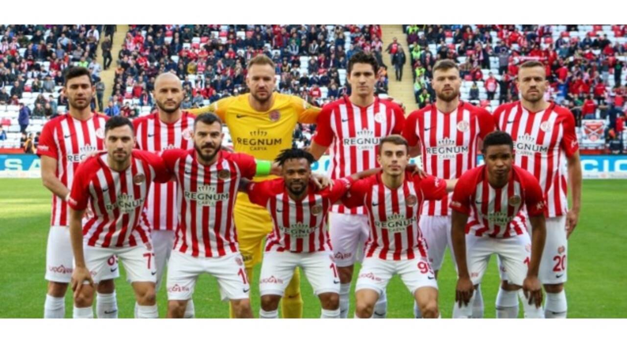 Antalyaspor'un yeni teknik direktörü Çağdaş Atan oldu