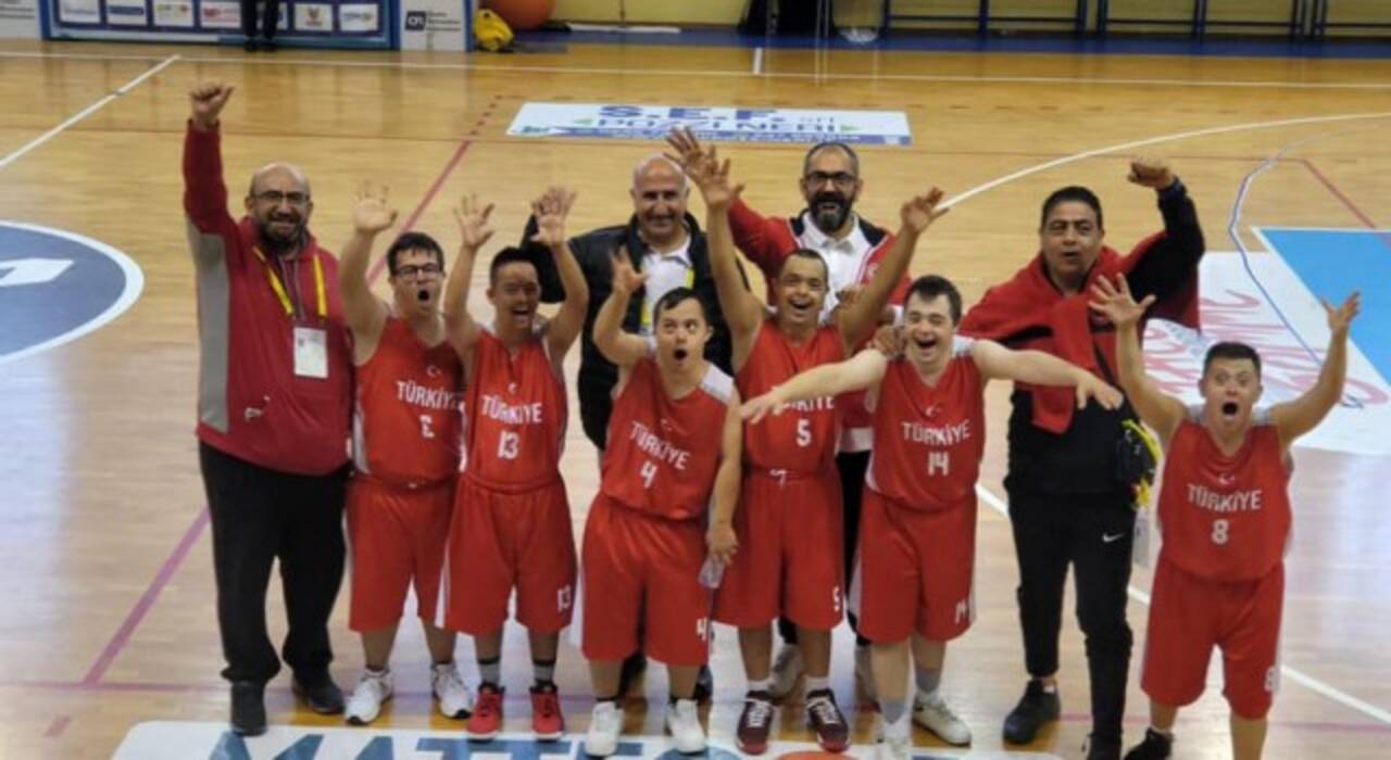 Down Sendromlu Basketbolcuların hedefi şampiyonluk