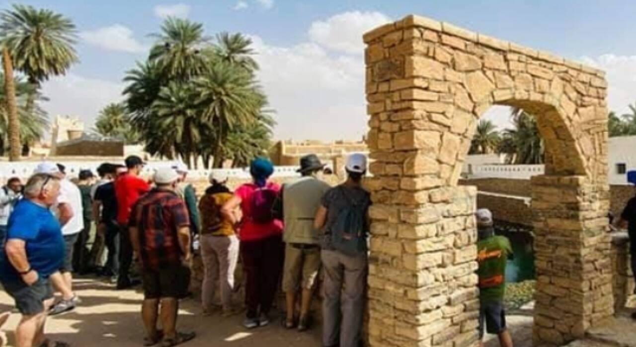 Libya 10 yıl aradan sonra ilk turist kafilesini ağırlıyor