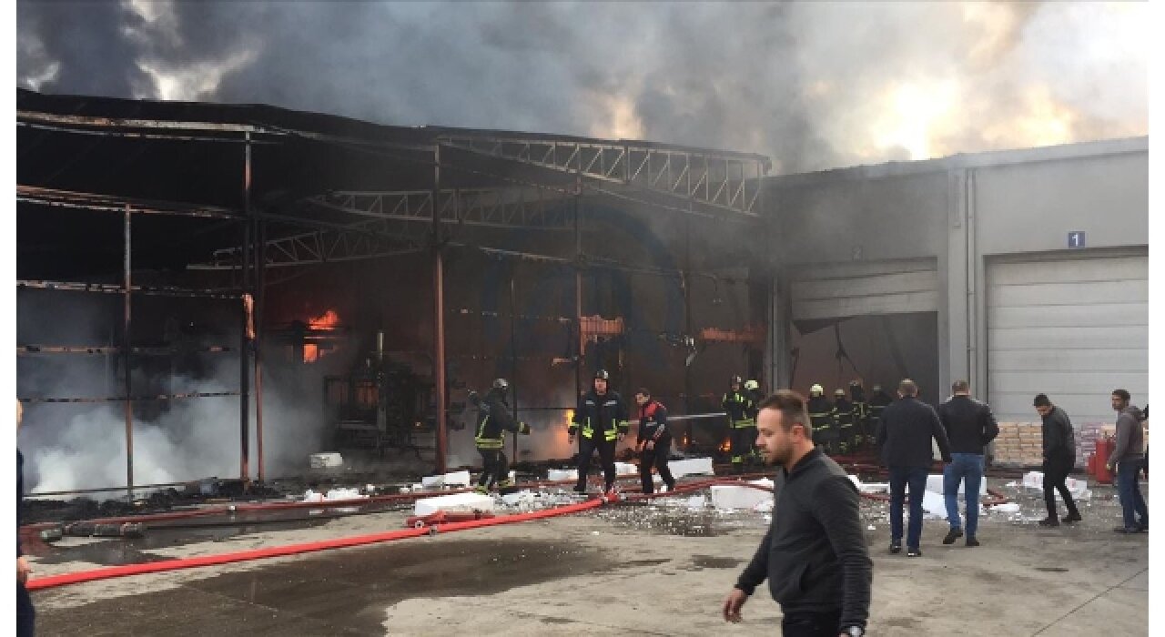 Samsun'da fabrikada çıkan yangın söndürüldü