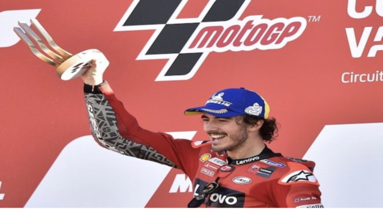 Bagnaia, Valencia GP'sini kazandı, Rossi veda yarışmasında 10. oldu