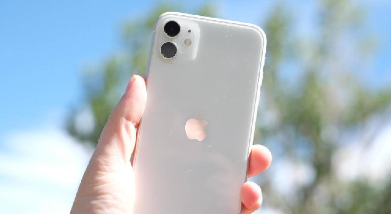 Migros’ta iPhone 11 indirime düştü, uzun kuyruklar oluştu!