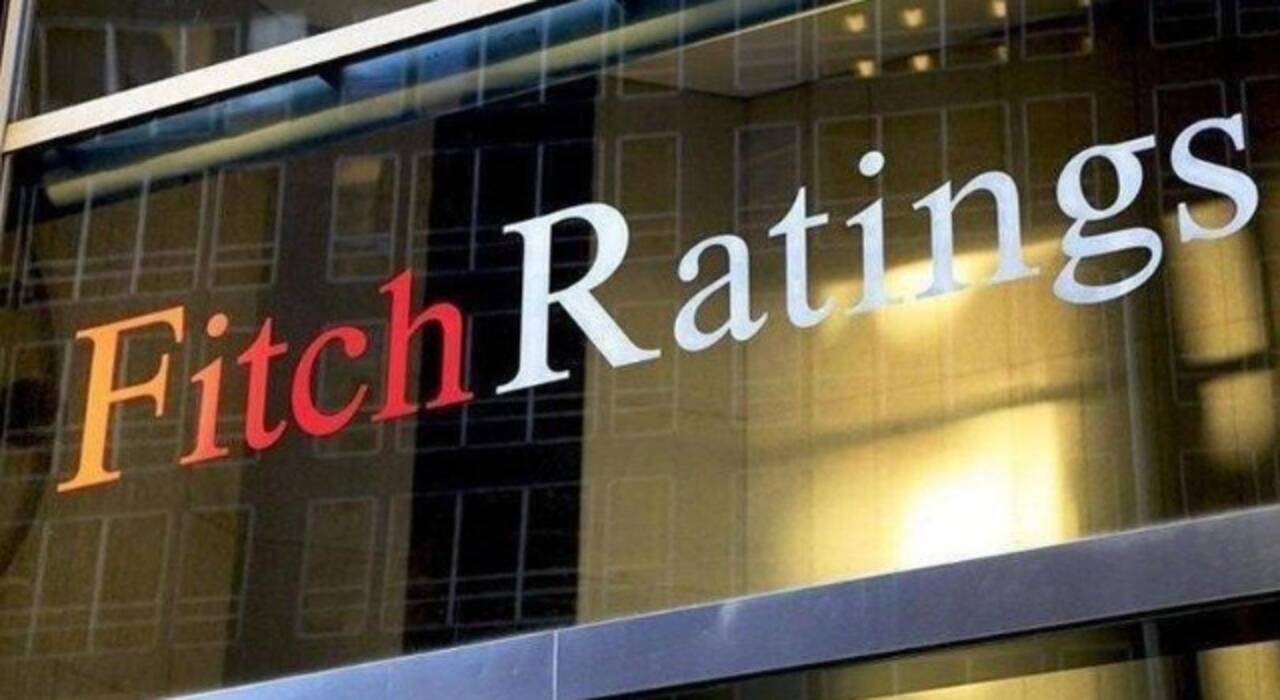 Fitch’ten Türkiye’ye faiz indirimi uyarısı