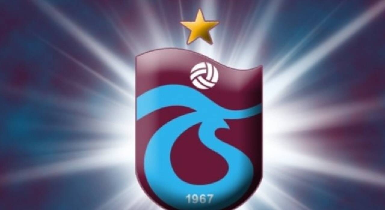 Ahmet Ağaoğlu: Lider Trabzonspor yıldız gibi parlıyor!