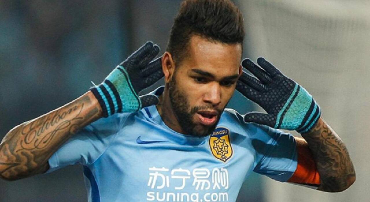 Alex Teixeira Beşiktaş'tan ayrılıyor