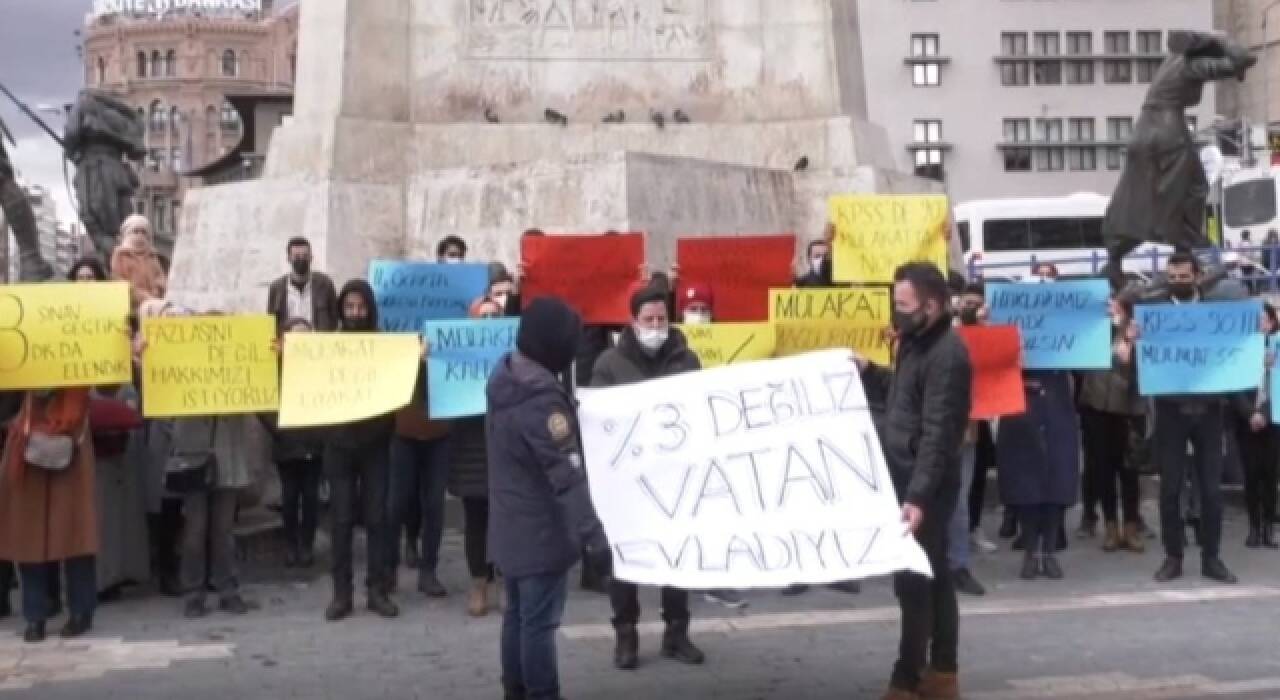 Atanamayan öğretmenler ayaklandı! Mülakatta elenen öğretmenlerden protesto