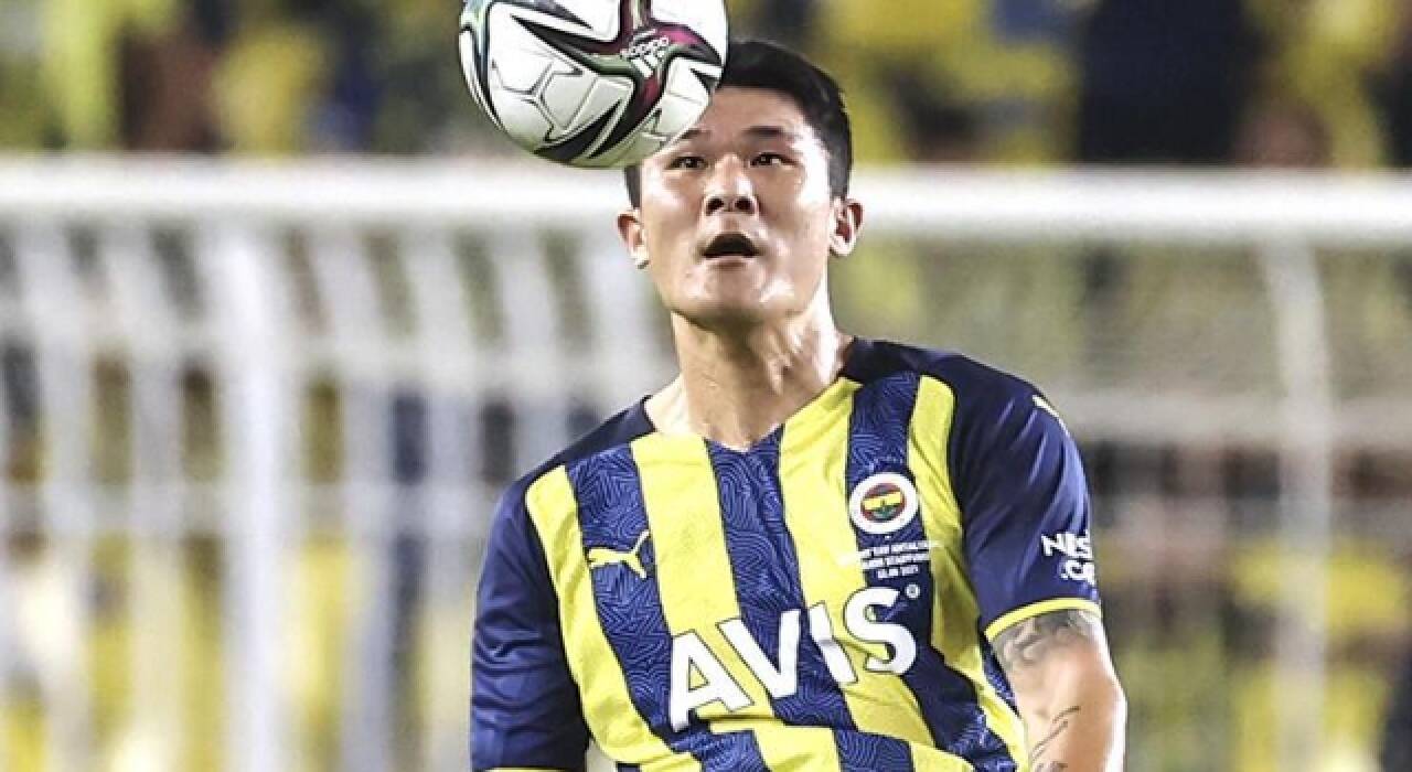 Fenerbahçe taraftarının yeni gözdesi Kim Min-Jae oldu!