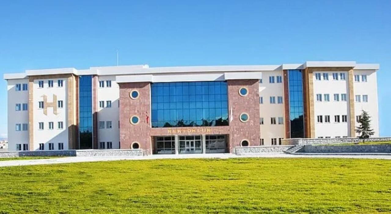 Hitit Üniversitesi'nden sözleşmeli personel iş ilanı