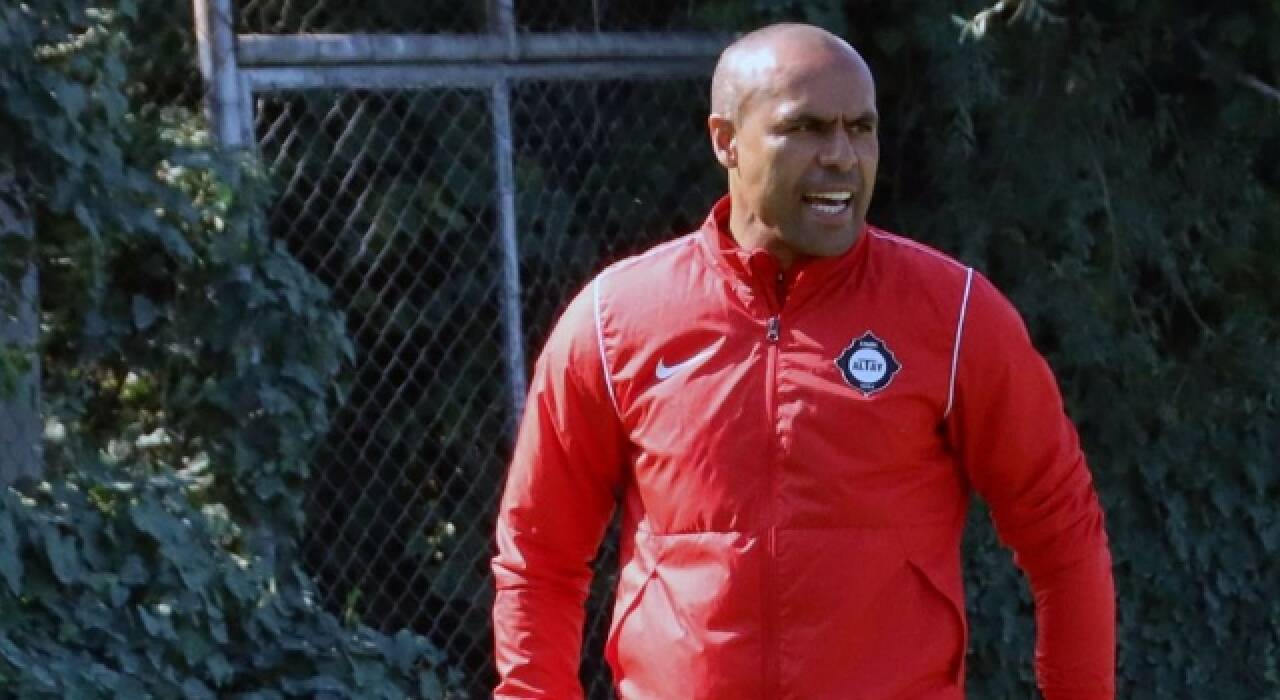 Mert Nobre, Altay'a veda ediyor