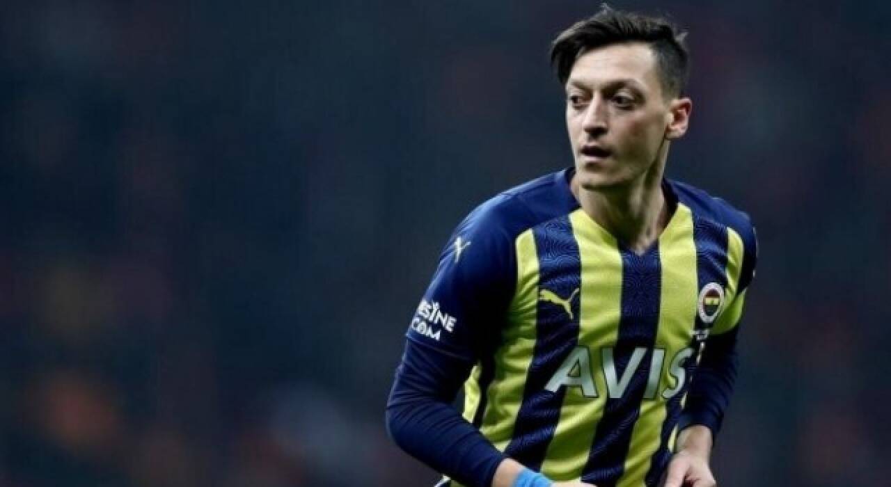 Fenerbahçe'de Mesut Özil gelişmesi!