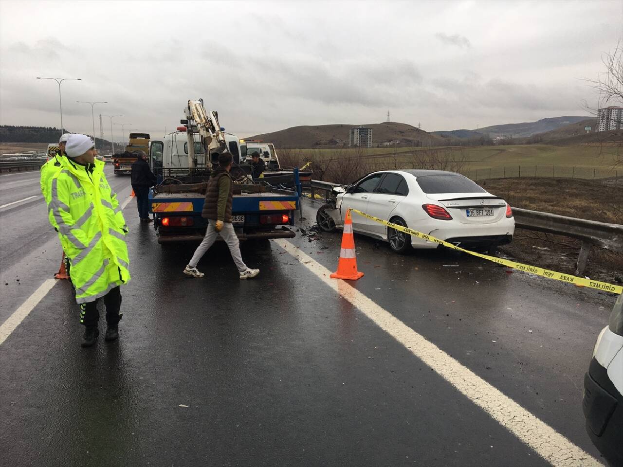 ANKARA - Otomobilin çarptığı yol işçisi hayatını kaybetti