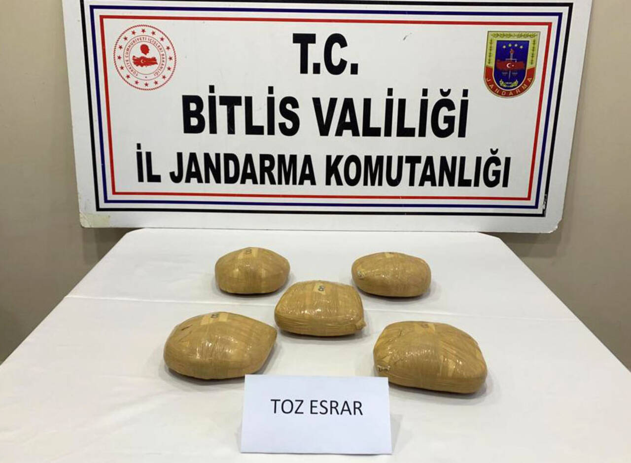 Otobüste 5 kilo 200 gram esrar ele geçirildi!