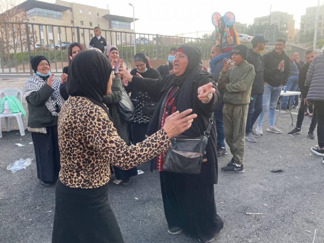 İsrail mahkemesi Şeyh Cerrah'taki Filistinli aileyi evinden zorla çıkarma kararını dondurdu