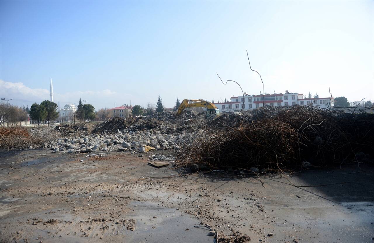 KAHRAMANMARAŞ - Eski stadyumun yerine modern spor kompleksi inşa edilecek