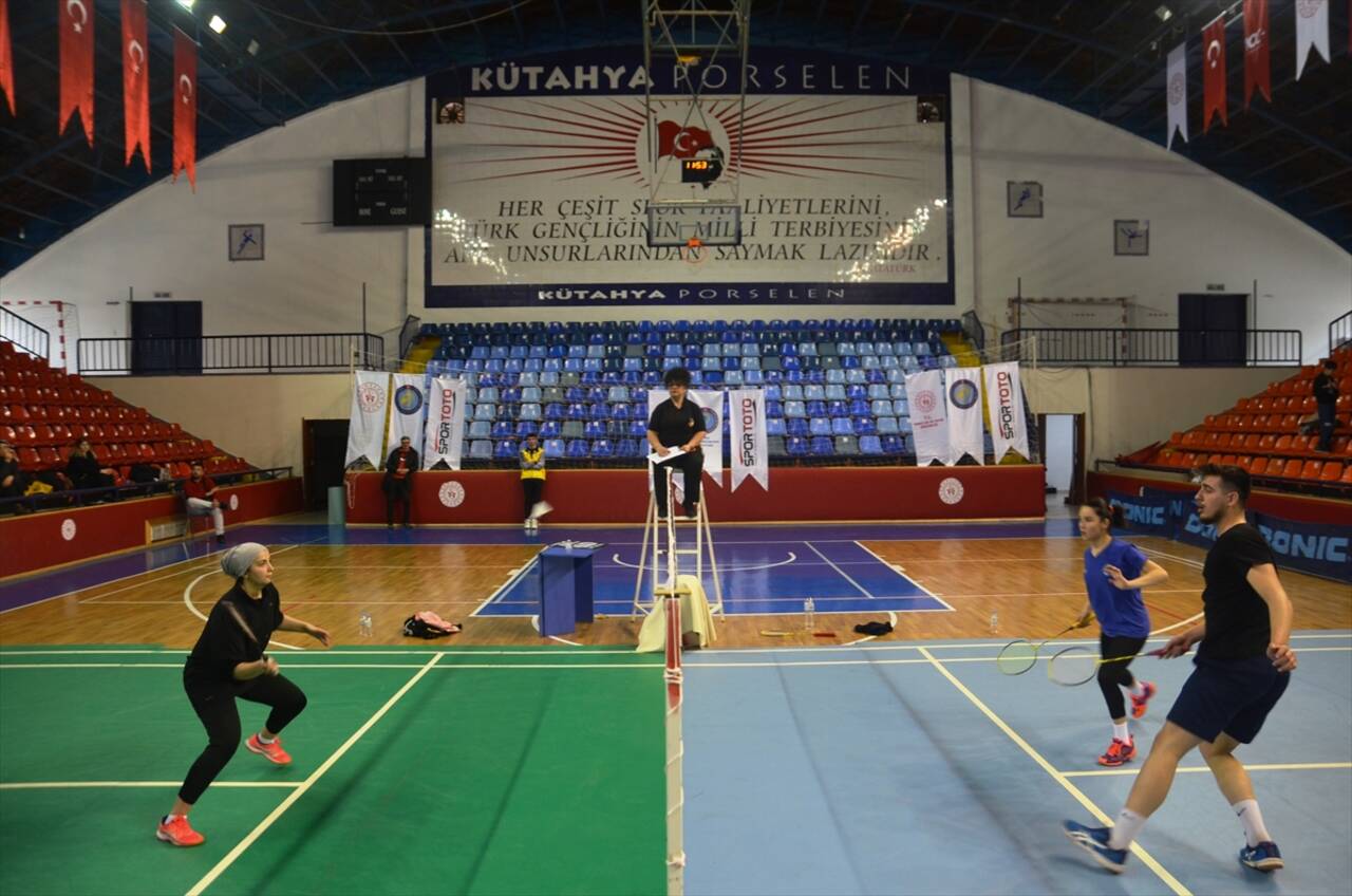 KÜTAHYA - İşitme Engelliler Türkiye Badminton Şampiyonası yapıldı