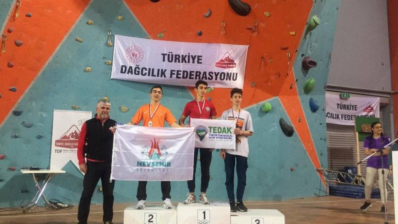 Nevşehir Belediyesi sporcuları madalyalara ambargo koydu