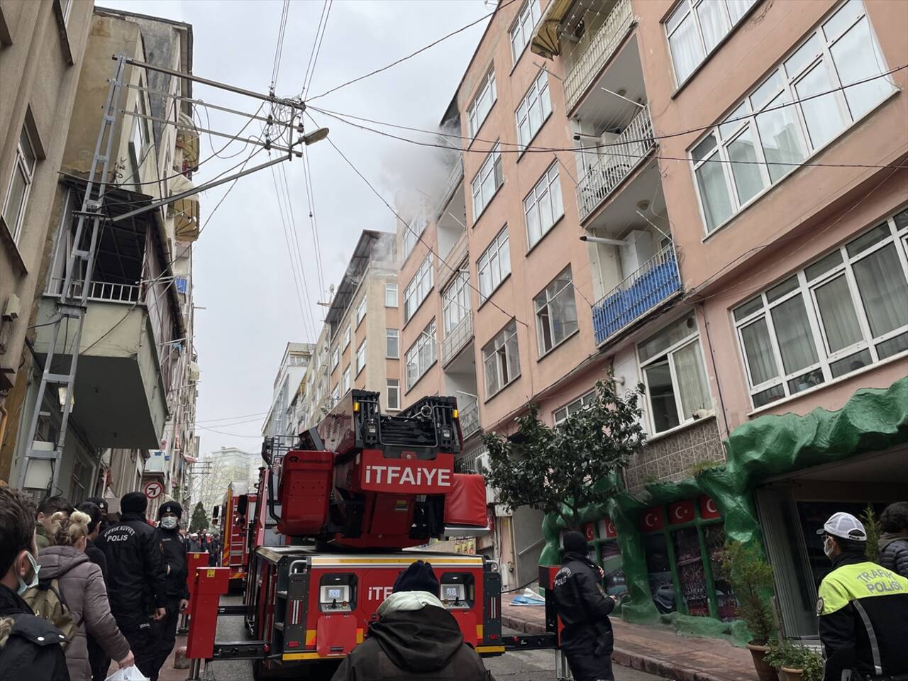 SAMSUN - Bir evde çıkan yangın hasara neden oldu