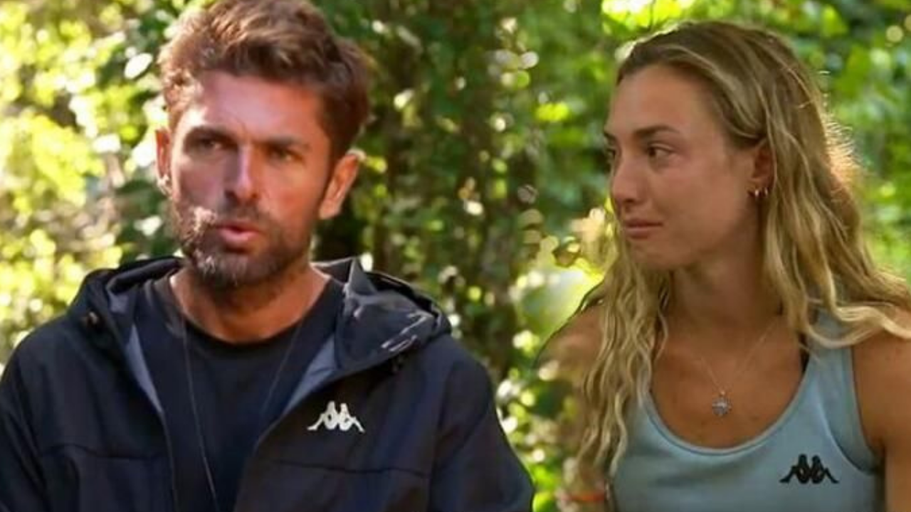 Survivor All Star'da Mert Öcal ve Sude aşkı çok konuşuluyor