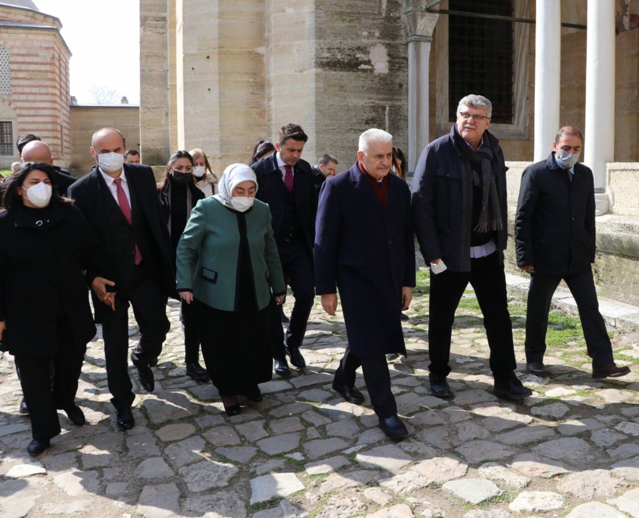 AK Parti Genel Başkanvekili Binali Yıldırım restorasyondaki Selimiye'de incelemede bulundu