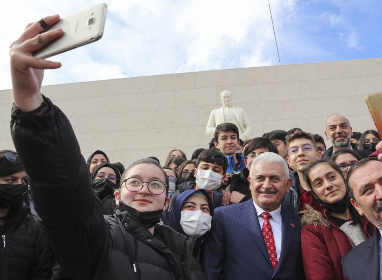 AK Parti Genel Başkanvekili Yıldırım'dan Etimesgut Belediyesi Türk Tarih Müzesi ve Parkı'na ziyaret: