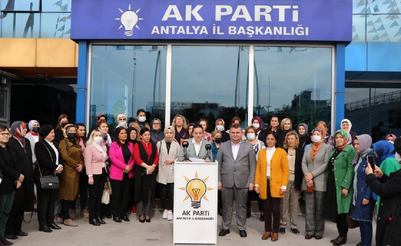 AK Parti Kadın Kolları başkanlarından 8 Mart Dünya Kadınlar Günü açıklaması