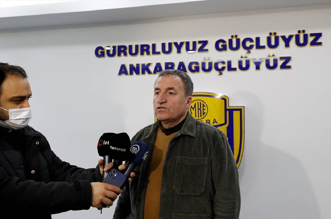 ANKARA - MKE Ankaragücü Kulübü Başkanı Faruk Koca temkinli konuştu