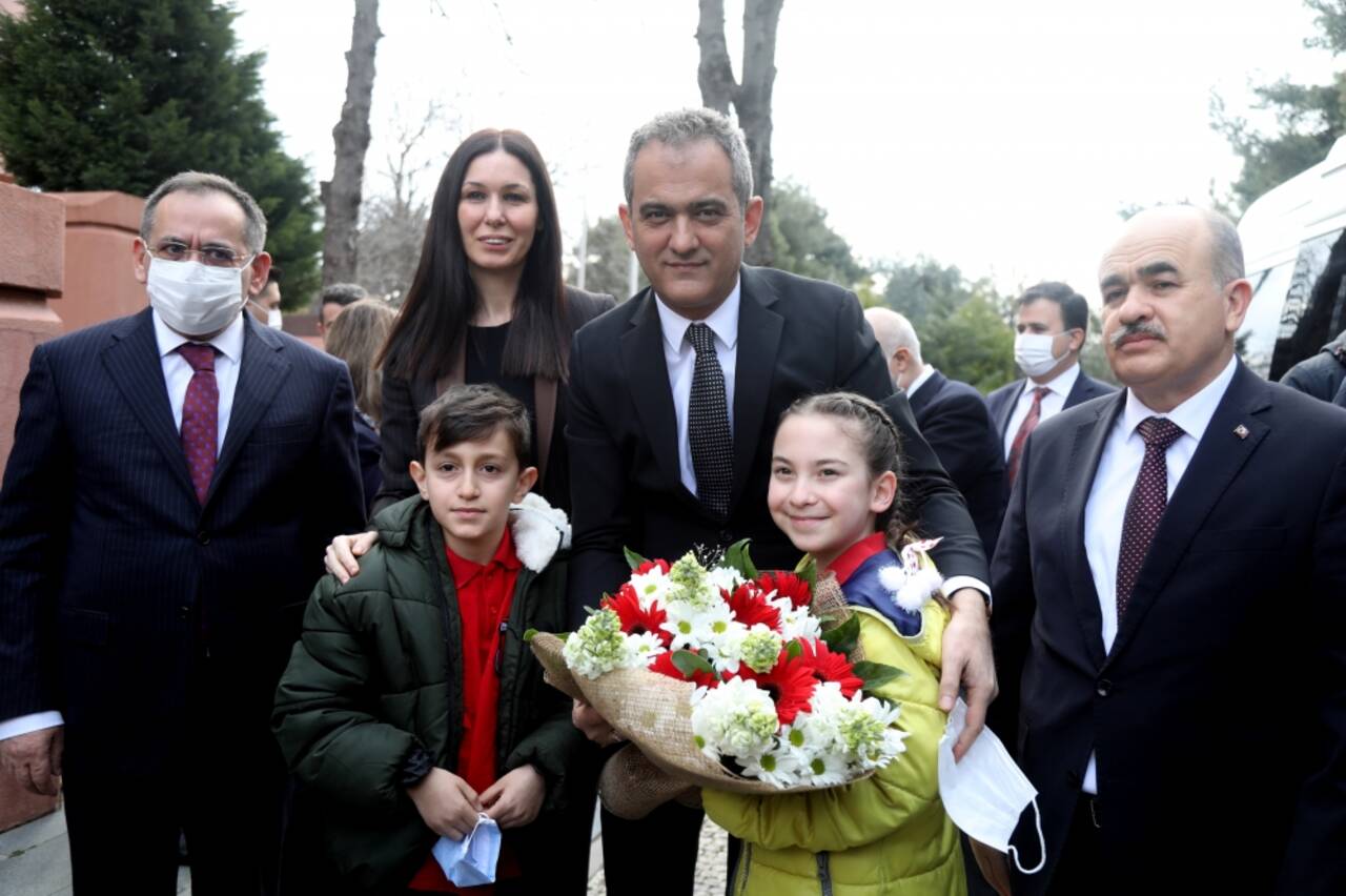 Milli Eğitim Bakanı Mahmut Özer Samsun'a gitti