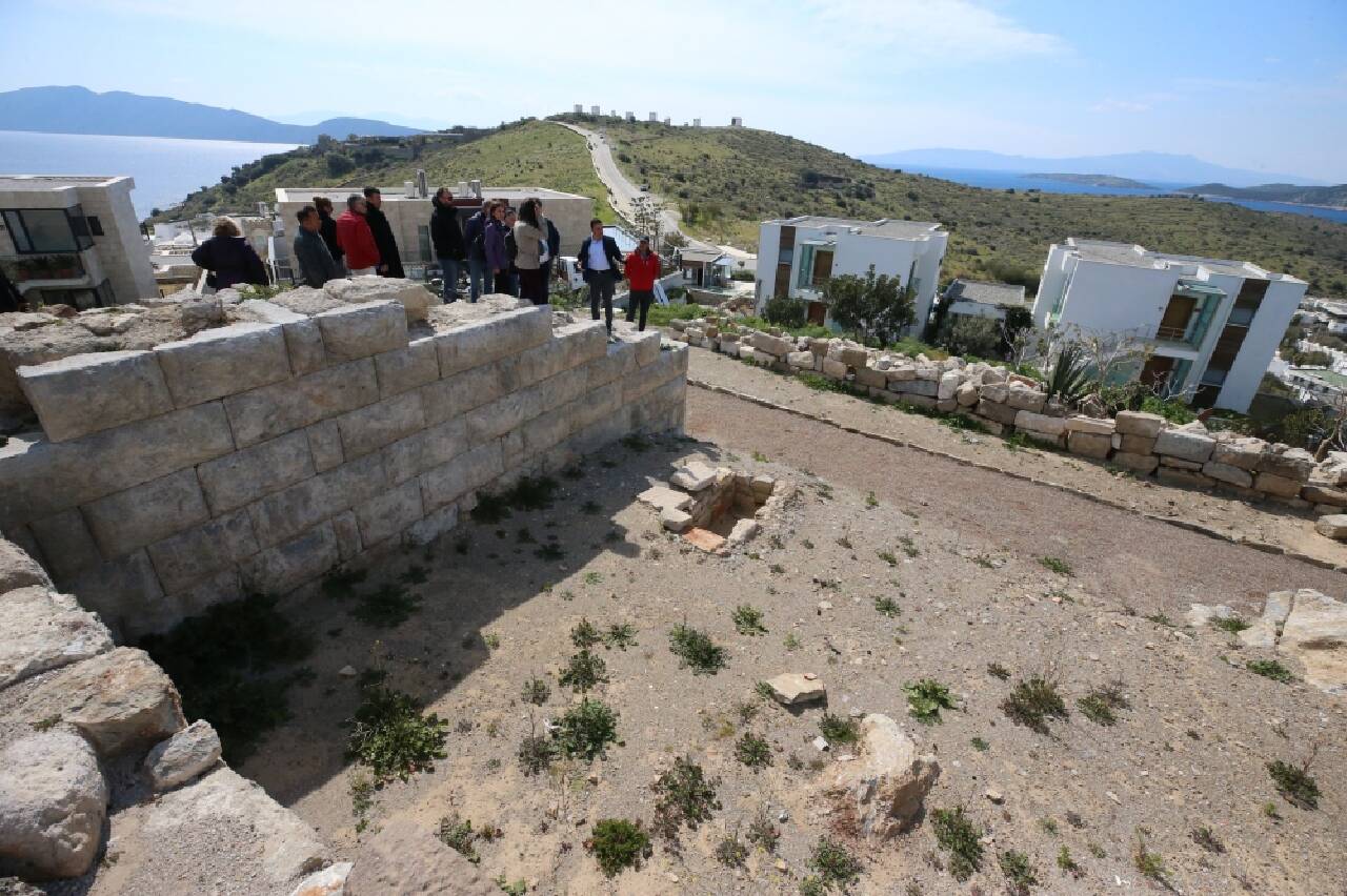 Bodrum'da gün yüzüne çıkartılan sur duvarları turizme kazandırılıyor