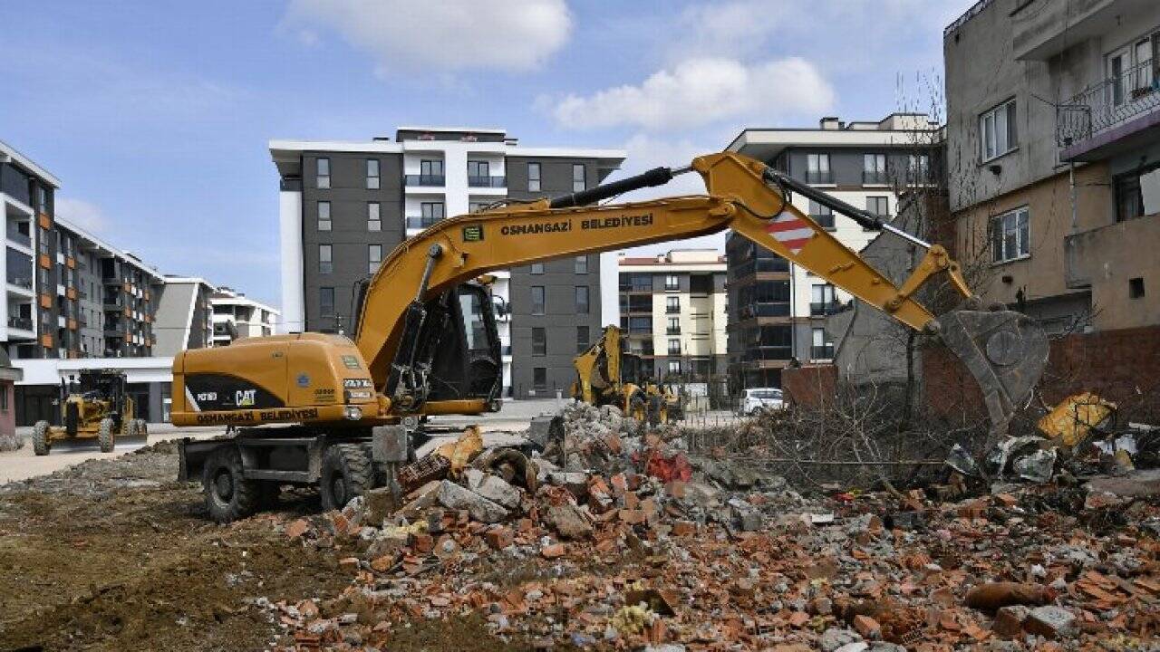 Bursa Osmangazi’de ulaşım yatırımları hız kesmiyor