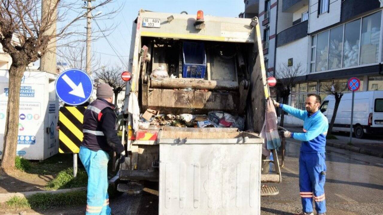 Bursa Yıldırım'da temizlik harekatı 