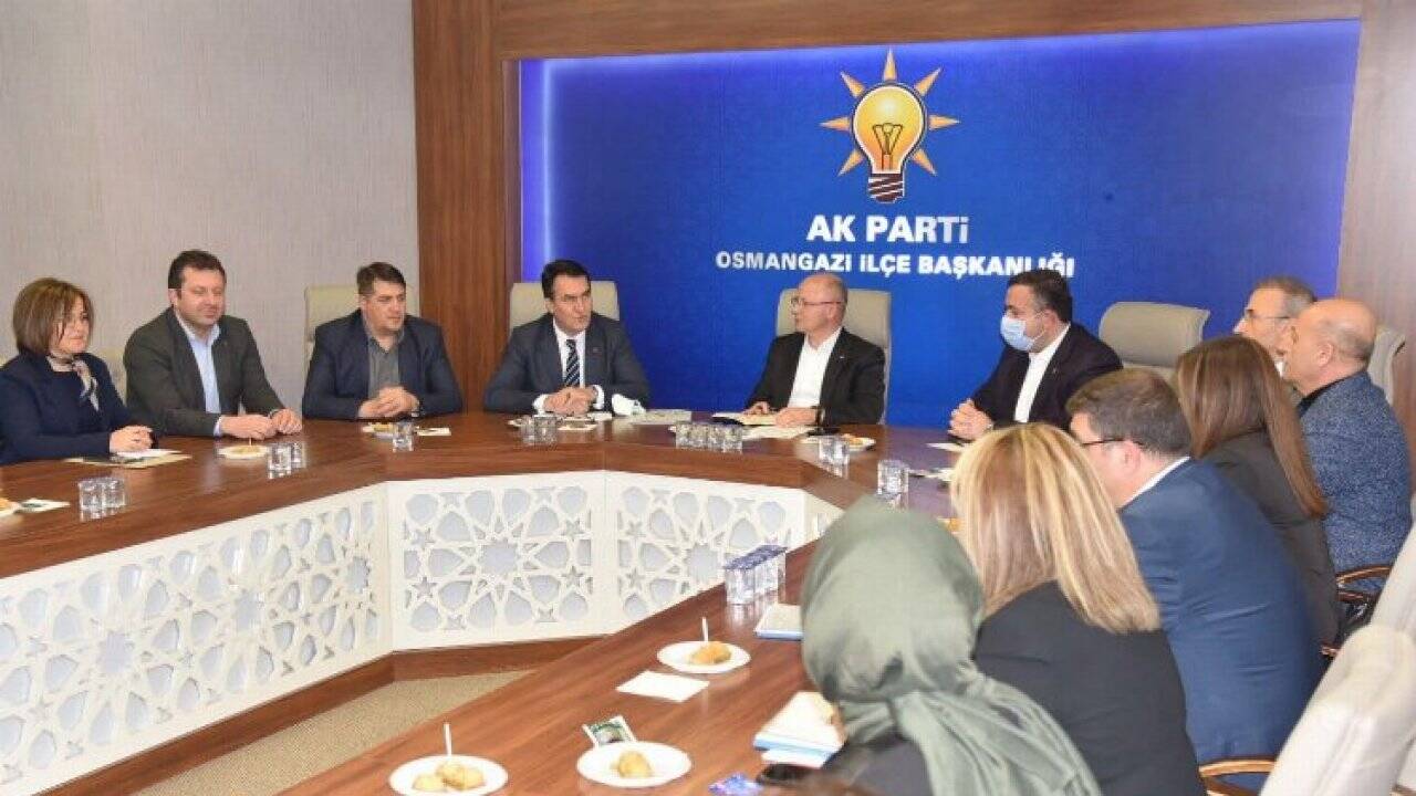 Bursa'da AK Parti'den Osmangazi istişaresi