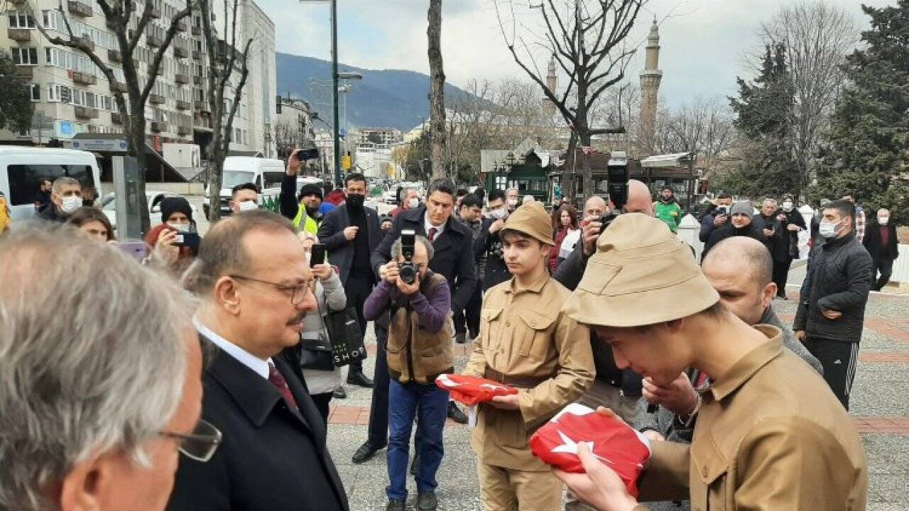 Bursa'da 'Saygı Alayı' ile gururlandıran anma