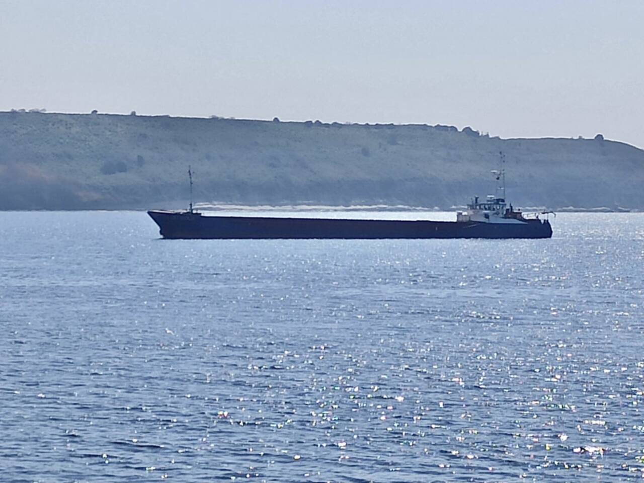 Çanakkale Boğazı'nda yük gemisi karaya oturdu