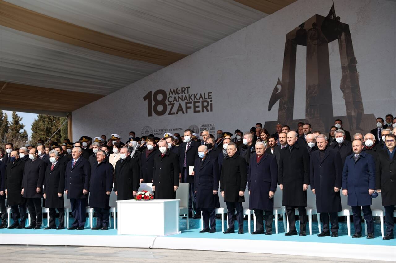 ÇANAKKALE - TBMM Başkanı Şentop, Şehitler Abidesi'nde düzenlenen törene katıldı