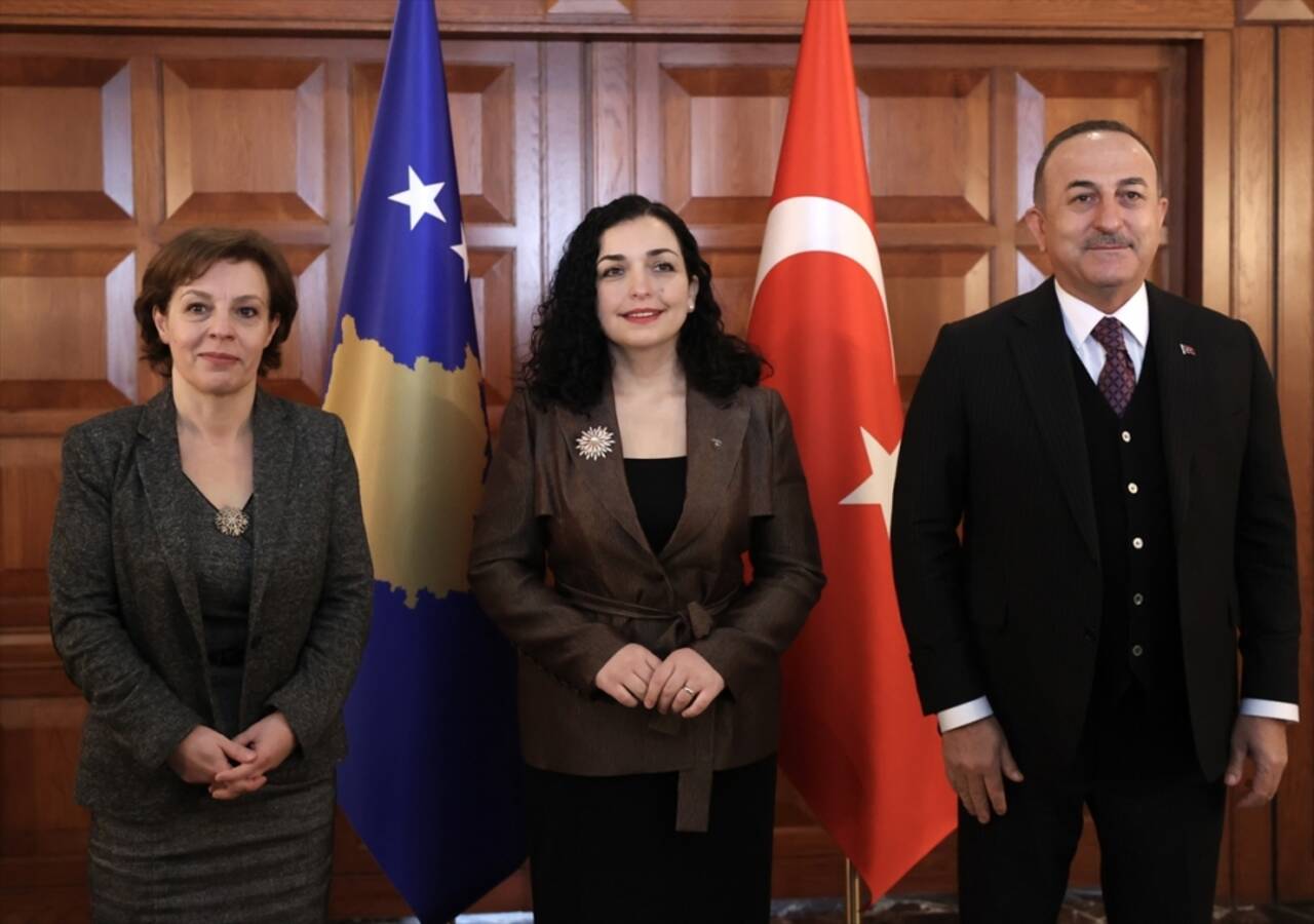 Dışişleri Bakanı Çavuşoğlu, Kosova Cumhurbaşkanı Osmani ile görüştü