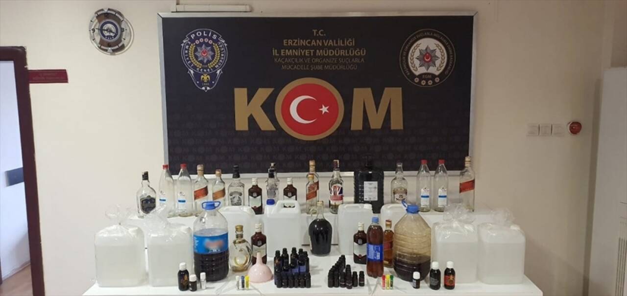 Erzincan'da 30 litre sahte içki ele geçirildi