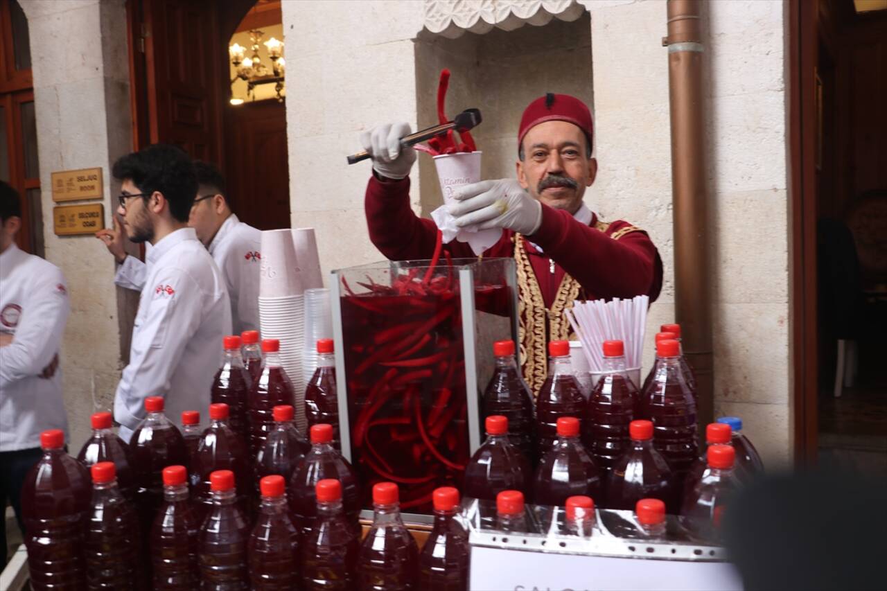 HATAY - Gastronomi kenti Hatay'da "Sokak Lezzetleri Festivali" düzenlendi