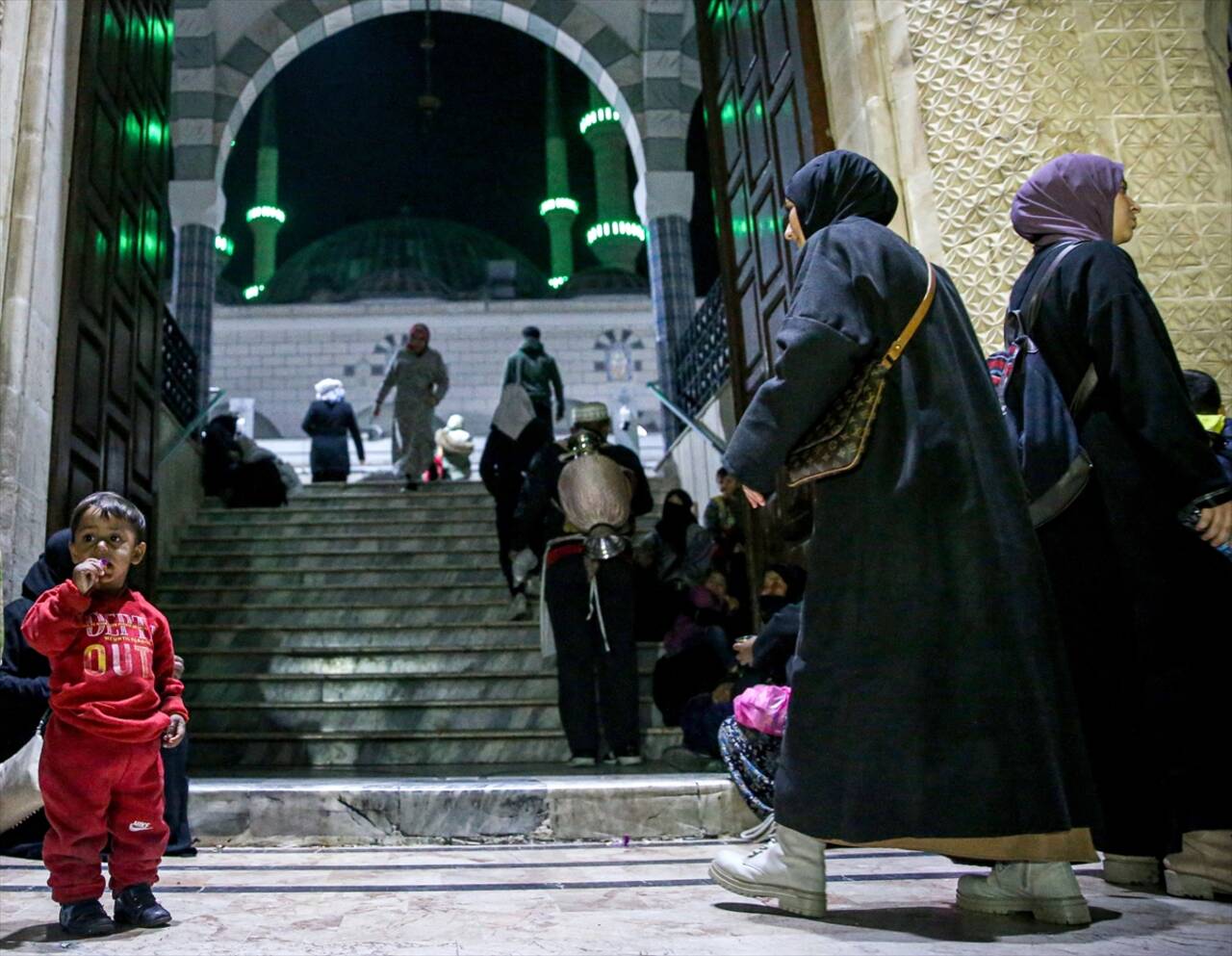 HATAY - Habib-i Neccar Camisi'nde Berat Kandili