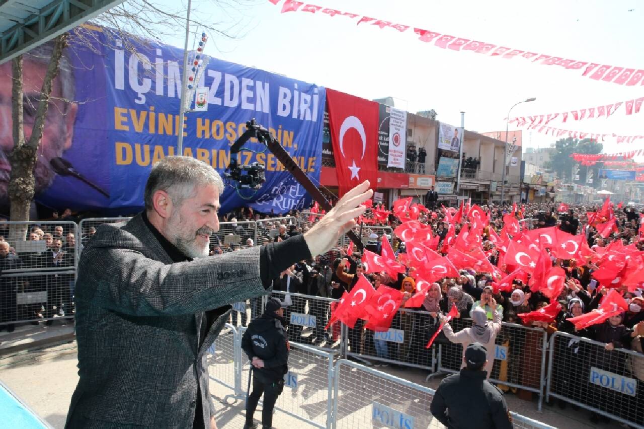 Hazine ve Maliye Bakanı Nebati, mitingde konuştu