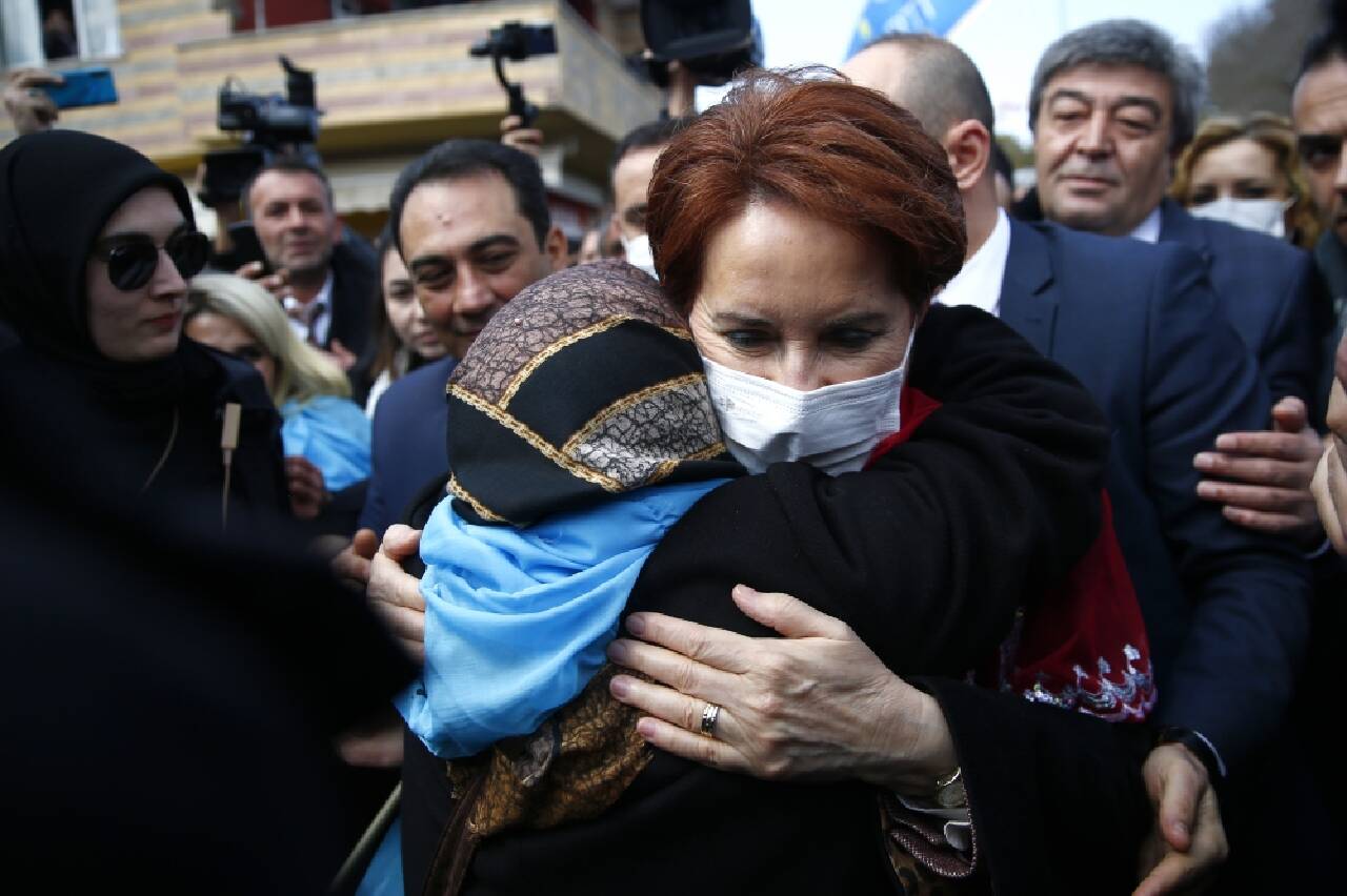 İYİ Parti Genel Başkanı Meral Akşener Kayseri'de esnafı ziyaret etti