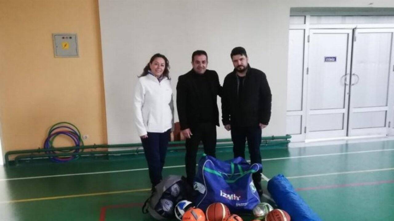 İzmit Belediyesi çocukları spora teşvik ediyor