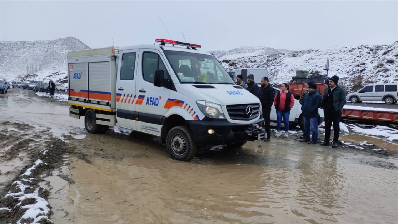 KARS - HES baraj gölüne düşen işçinin cesedine ulaşıldı