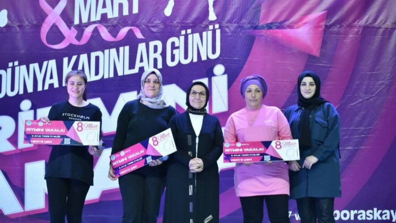 Kayseri Büyükşehir'den bin kadın sporseverle "Ritmini Yakala" etkinliği 