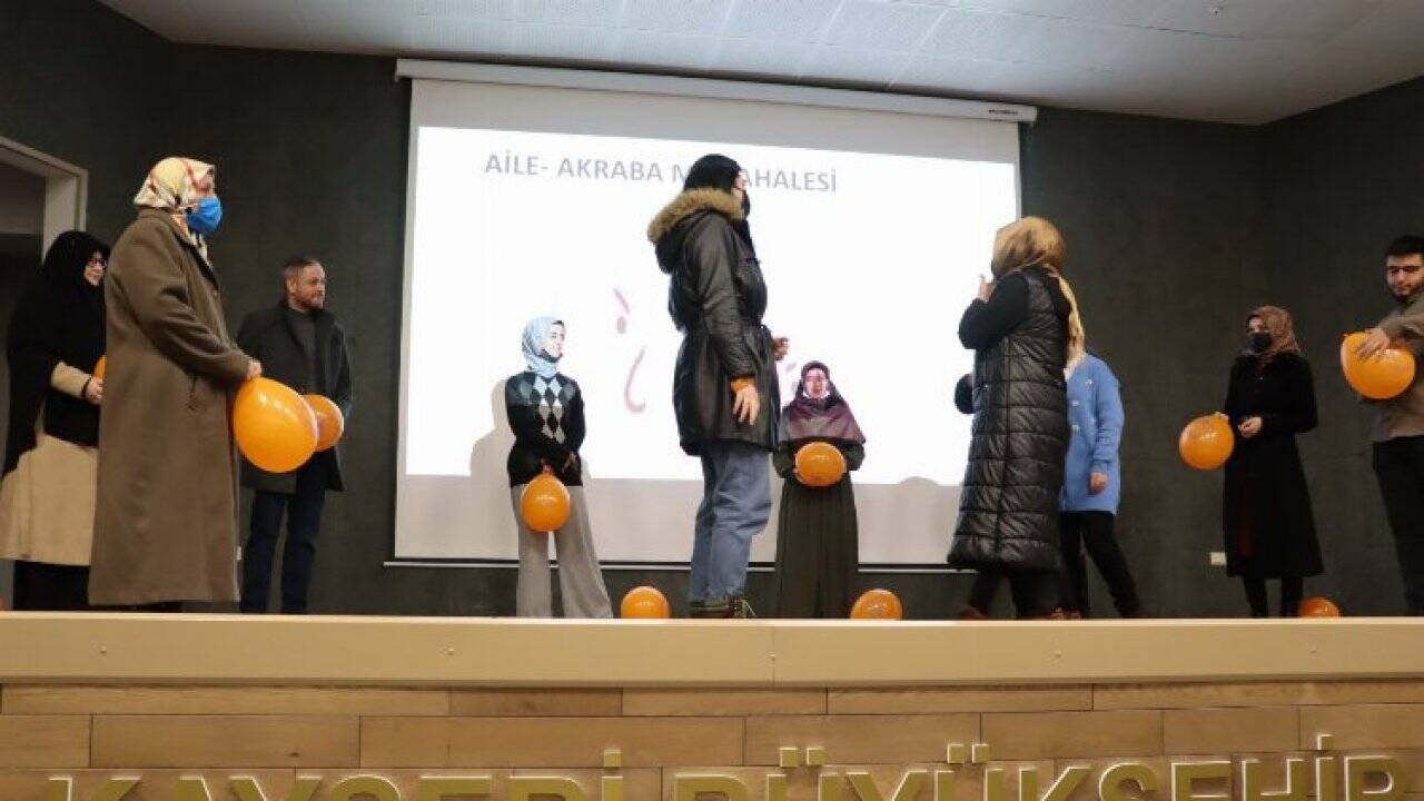 Kayseri Büyükşehir'in 'Mutlu Evlilik Akademisi' devam ediyor 