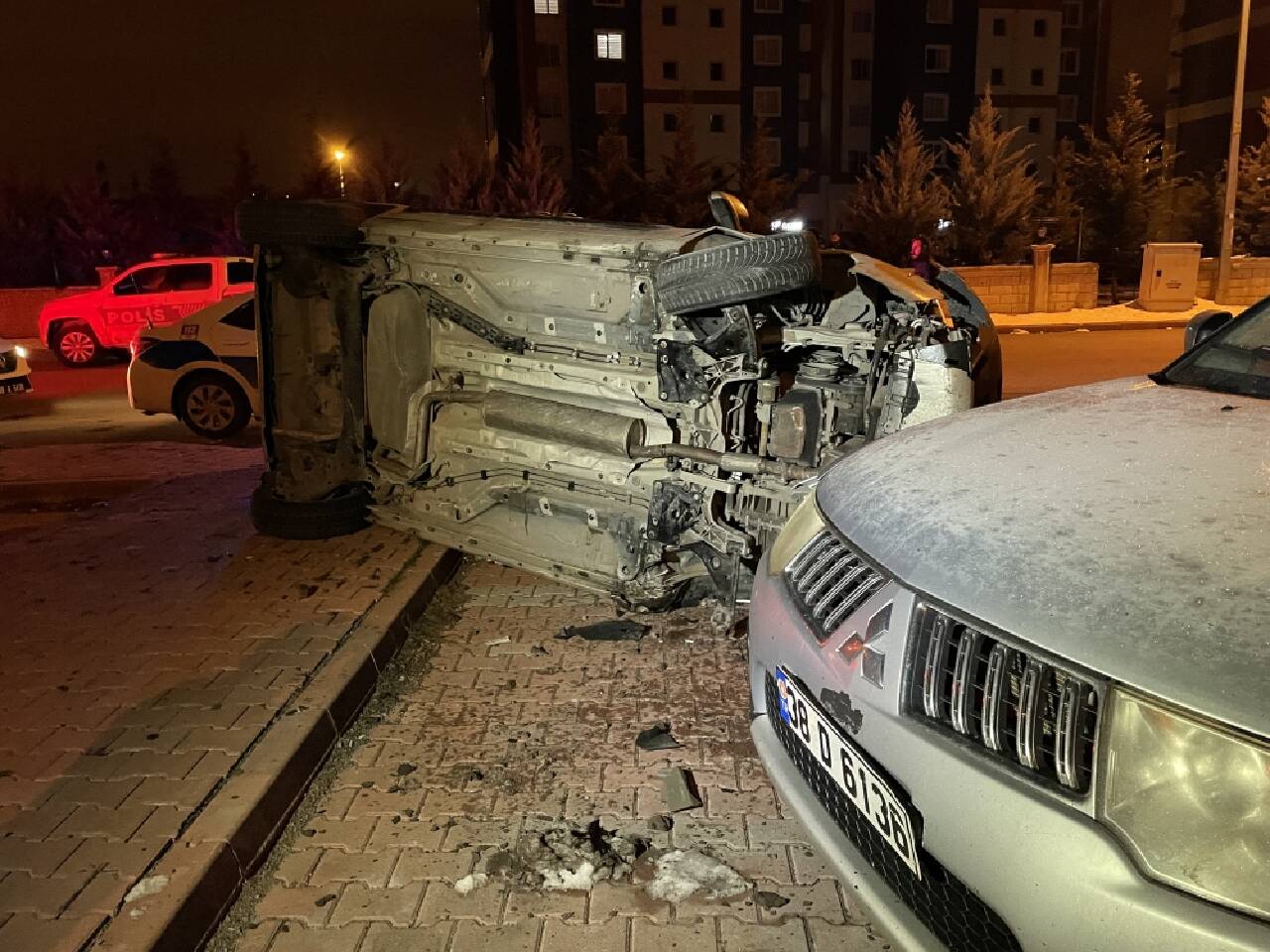 Kayseri'de polisten kaçan şüpheliler kaza yapınca yakalandı