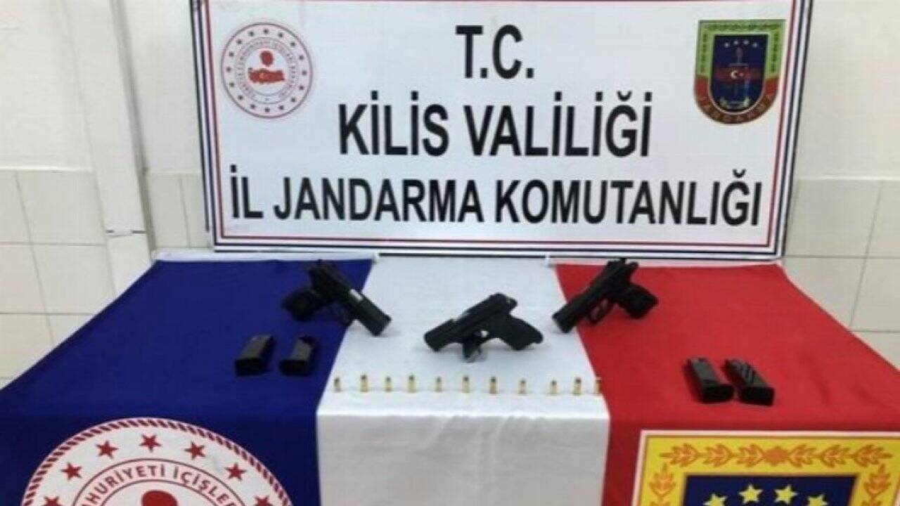 Kilis'te jandarmadan silah ve mühimmat kaçakçılığı operasyonu