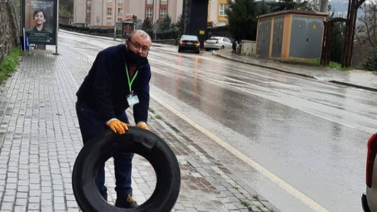 Kocaeli İzmit Belediyesi, atık lastikleri geri dönüştürüyor