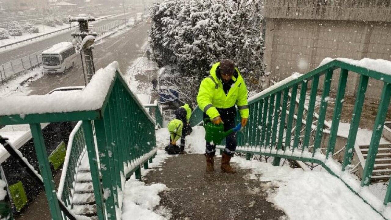 Kocaeli’nde üst geçitler ve yaya yolları açık