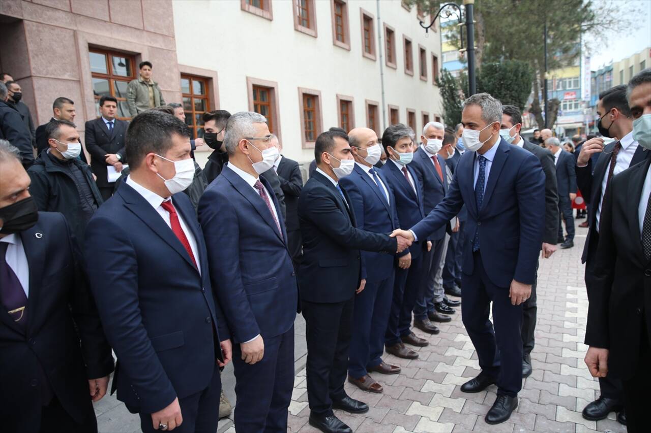 ANKARA - Akıllı çiplerle 15 dakikada hastalık tanısı koyan "nano-laboratuvarlar" kuruluyor